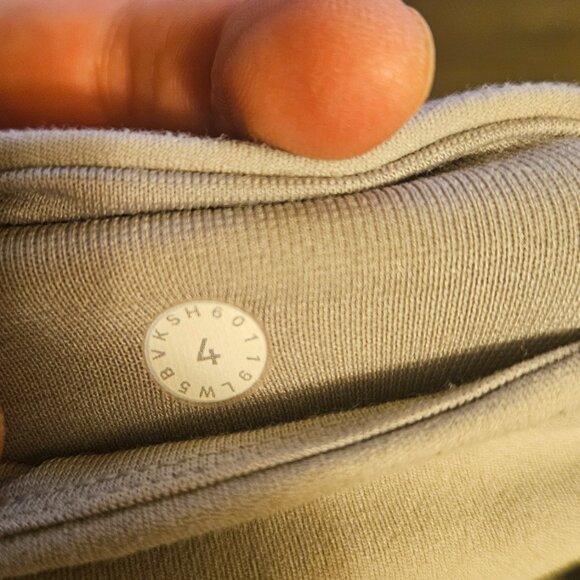 Lululemon beige joggers - Picture 3 of 6
